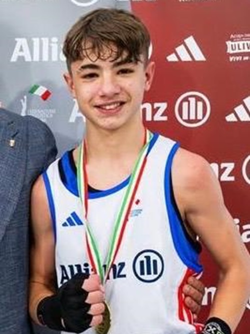 Il portorecanatese David Palombini della Canappa Boxing Club campione italiano di pugilato Under 15