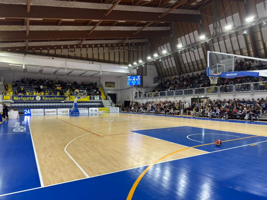 Svethia Recanati sette bellezze, battuta la Virtus Civitanova 94 a 77 e vetta solitaria