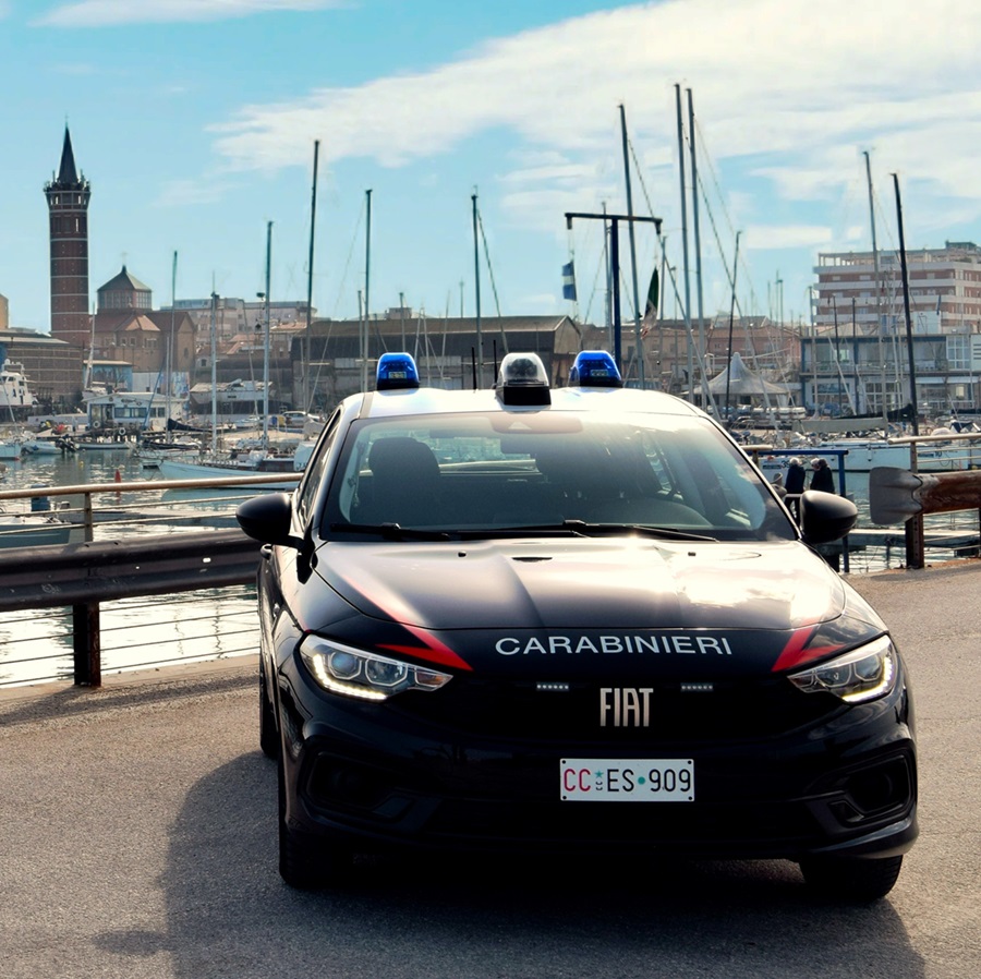 Civitanova Marche – 51enne marocchino denunciato per porto abusivo di armi e oggetti atti ad offendere