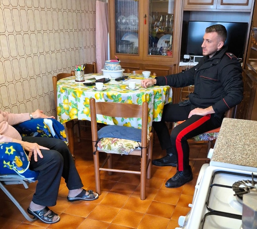 Ancona: estorcono gioielli ad una anziana signora con la tecnica del finto Carabiniere. 2 arresti*.