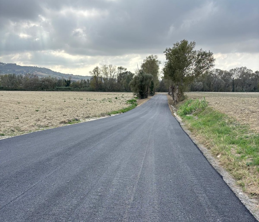 Recanati. Riapre con venti giorni di anticipo la strada dell’Acquara