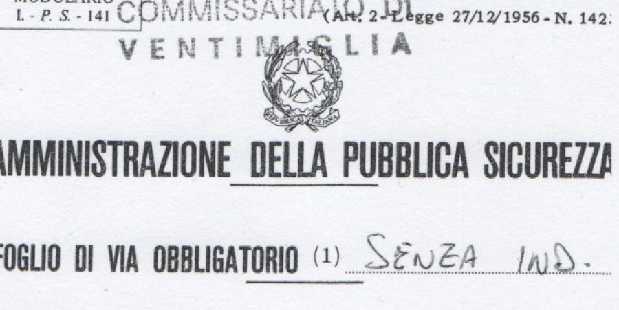 Infastidivano i passeggeri dei pullman. Il Questore dispone per loro il foglio di via