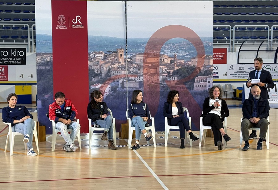 Recanati. Oltre il traguardo, storie di sport e di vita insegnate ai ragazzi