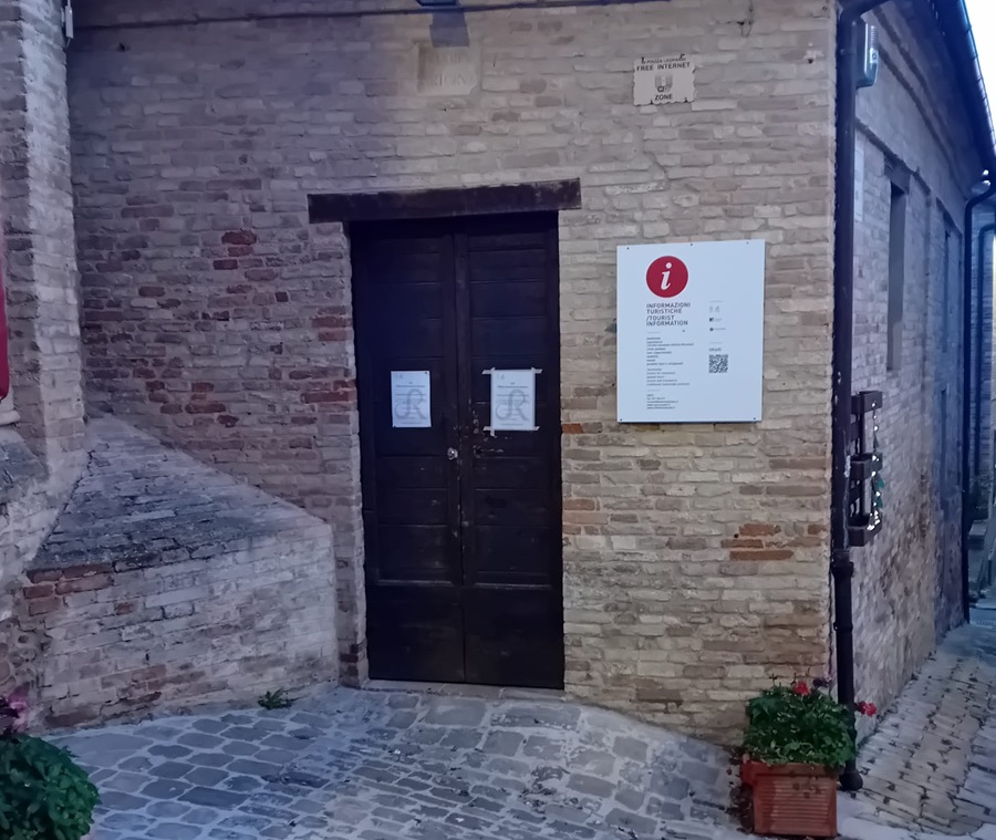 Recanati, uffici turistici al freddo: disagi per operatori e visitatori