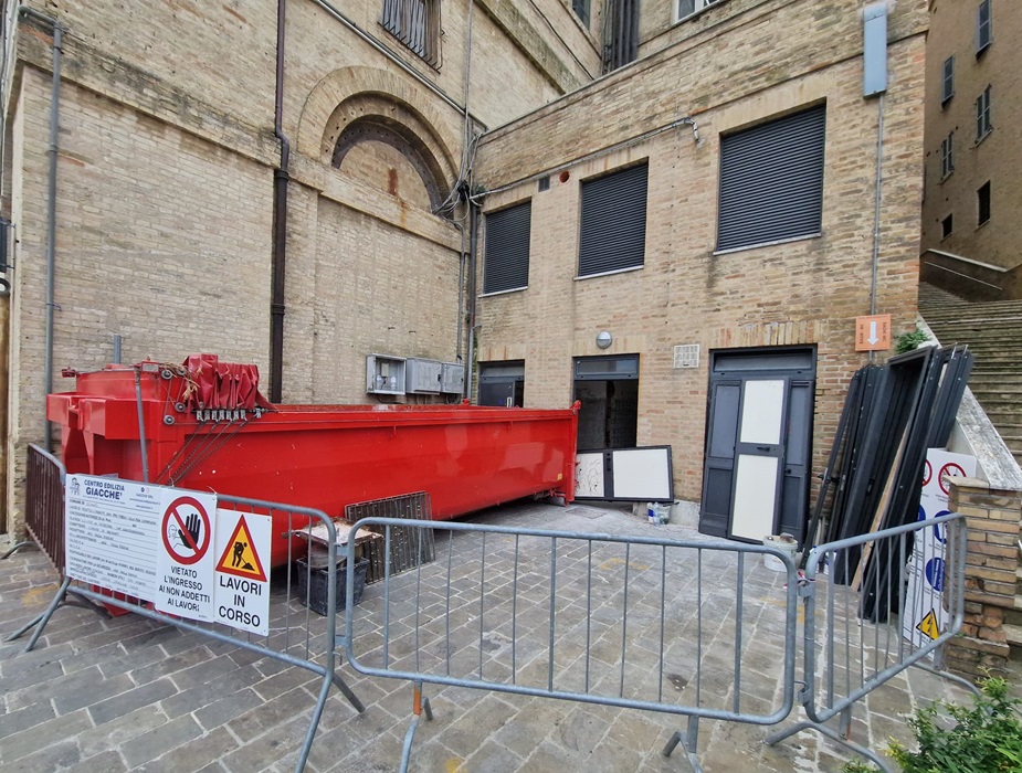 Buco nell’acqua per la lista Recanati Insieme: il parere della Soprintendenza sui nuovi bagni c’è, eccome